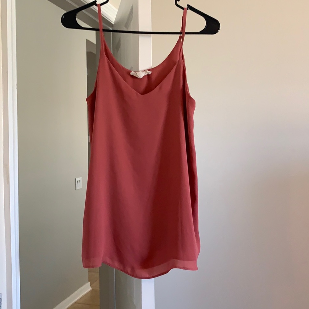 Women’s coral tank top